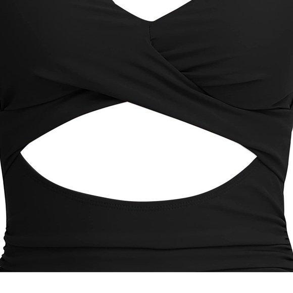 Black Tummy Control one piece bathingsuit with cut out Medium, full coverage - Picture 6 of 7